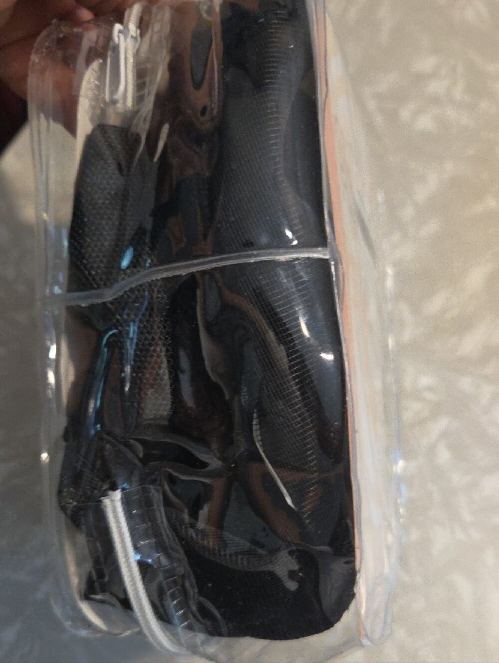 Cashel Black Horse Fly Mask - Standard - Picture 4 of 4